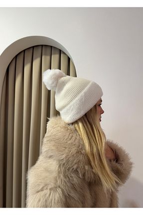 کلاه سفید زنانه پشمی KİLİGİSTANBUL - کد 885525557