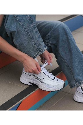 کفش اسنیکر سفید زنانه بند دار Nike - کد 886233899