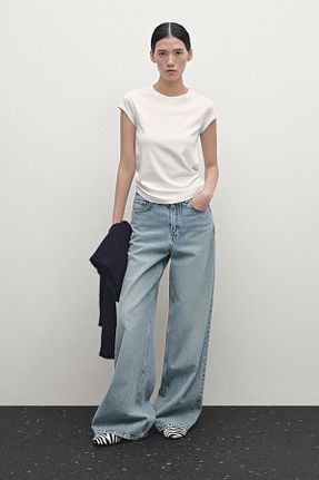 تیشرت بژ زنانه یقه دوچرخه Massimo Dutti - کد 883559620