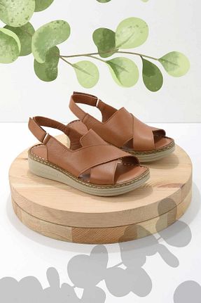 صندل قهوه ای زنانه پاشنه ضخیم Bambi - کد 704238372