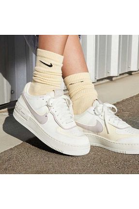 کفش اسنیکر سفید زنانه بند دار Nike - کد 930232296