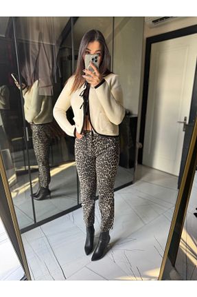 شلوار جین قهوه ای زنانه پاچه لوله تفنگی SHELA - کد 888829053