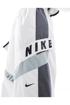 پائین تنه گرمکن اسپرت سفید زنانه Rüzgara Dayanıklı Nike - کد 892084450