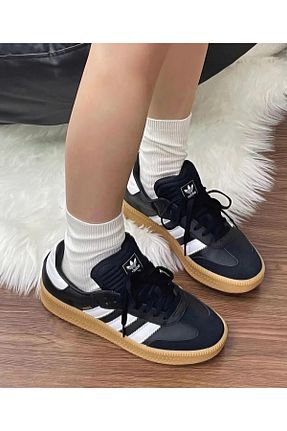 کفش اسنیکر مشکی زنانه بند دار adidas - کد 891740122
