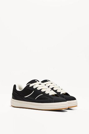 کفش اسنیکر مشکی بند دار Bershka - کد 891806526