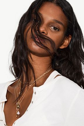 گردنبند جواهر طلائی زنانه آهن Bershka - کد 892411456