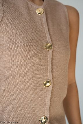 بلوز بژ زنانه ساده Gallogi - کد 894058407