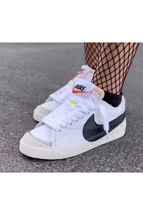 کفش اسنیکر سفید زنانه بند دار Nike - کد 894716566