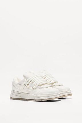 کفش اسنیکر سفید مردانه بند دار Bershka - کد 893298858