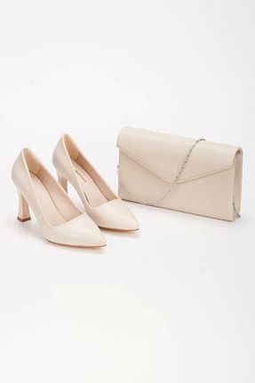کفش پاشنه بلند کلاسیک بژ زنانه چرم مصنوعی GULT - کد 896040022