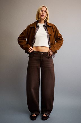 شلوار جین قهوه ای زنانه پاچه لوله تفنگی Bershka - کد 897225779
