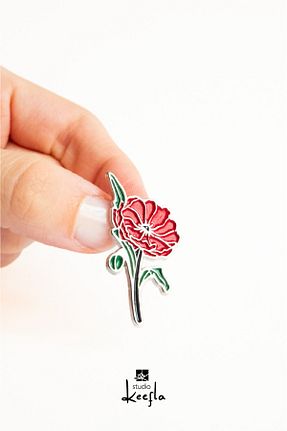 سنجاق سینه قرمز فلزی Studio Keefla - کد 897432574