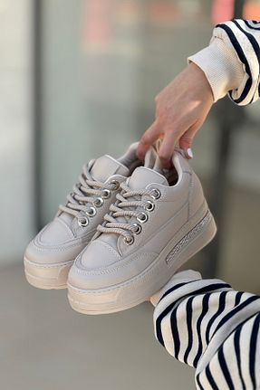 کفش اسنیکر بژ زنانه بند دار otuzbesshoes - کد 897186000
