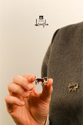 سنجاق سینه قهوه ای فلزی Studio Keefla - کد 897426839