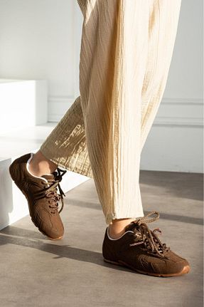 کفش اسنیکر قهوه ای زنانه بند دار Ayakkabıda Tek - کد 897990663
