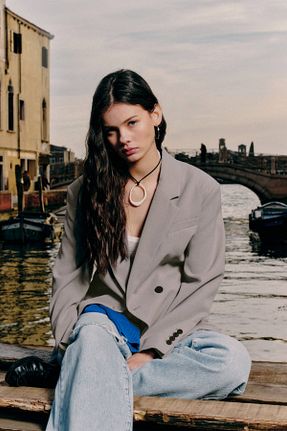 کت طوسی زنانه اورسایز Pull & Bear - کد 897688135