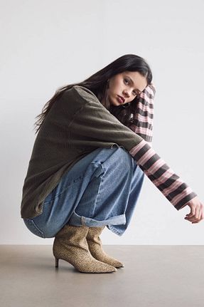 بوت / نیم بوت زنانه چرم لاکی Pull & Bear - کد 899296736