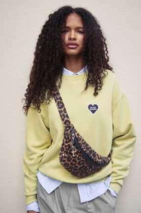 کیف کمری قهوه ای زنانه Pull & Bear - کد 899299028