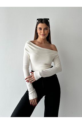 بلوز سفید زنانه یقه قایقی FERZOLAİO - کد 924331311