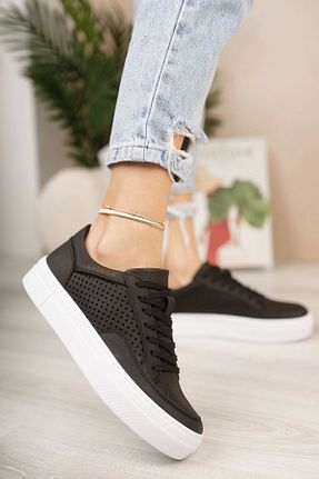 کفش اسنیکر رنگی زنانه بند دار shoecide - کد 901160530