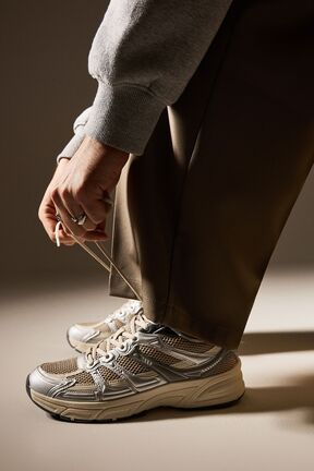 کفش اسنیکر رنگی مردانه بند دار Bershka - کد 893295451