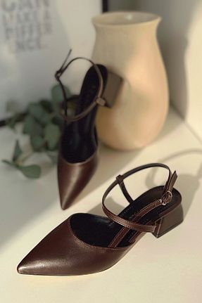 کفش پاشنه بلند کلاسیک قهوه ای زنانه چرم مصنوعی POLKA STORE - کد 902780650