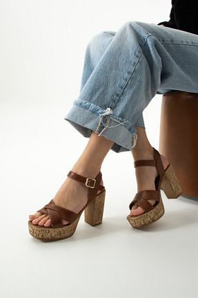 صندل قهوه ای زنانه پاشنه پلتفرم Gökçe Shoes - کد 901399115