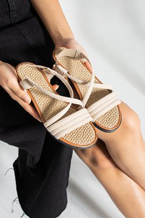 صندل قهوه ای زنانه پاشنه تخت star shoes - کد 826021175