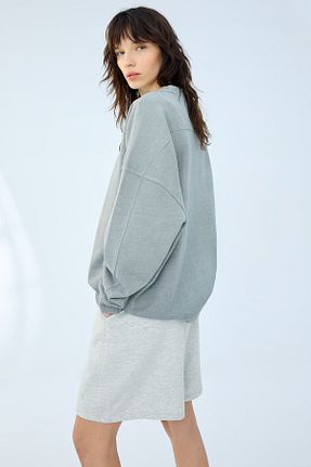سوئیشرت طوسی زنانه رگولار Bershka - کد 902377308