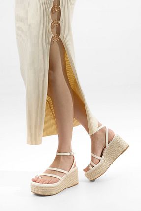 صندل سفید زنانه پاشنه پر Bershka - کد 904045955