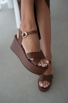 صندل قهوه ای زنانه پاشنه تخت selinshoes - کد 904105677