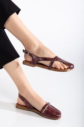 صندل زرشکی زنانه پاشنه تخت SUİNS SHOES - کد 903249101