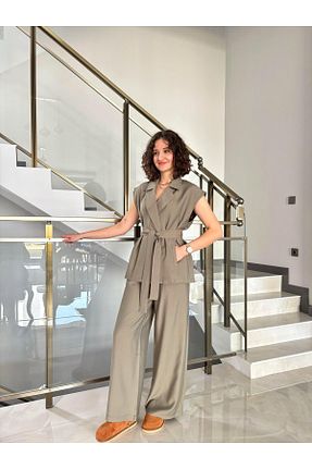 ست بالاتنه و پائین تنه خاکی زنانه اورسایز Butik - کد 917817036