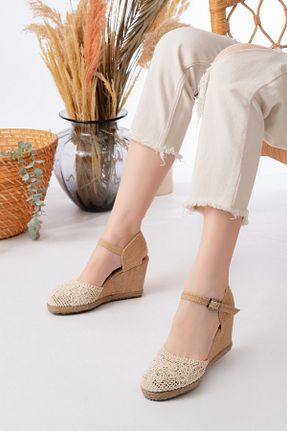 کفش پاشنه بلند پر بژ زنانه پاشنه متوسط (5-9 سانتی متر) Egepass - کد 917609226