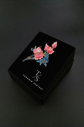 سنجاق سینه رنگی فلزی Tasarım Sentezi - کد 893468789