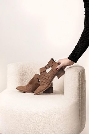 کفش کلاسیک قهوه ای زنانه چرم مصنوعی Stilbagshoes - کد 906202352