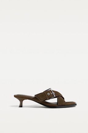صندل قهوه ای زنانه پاشنه تخت Stradivarius - کد 906418062