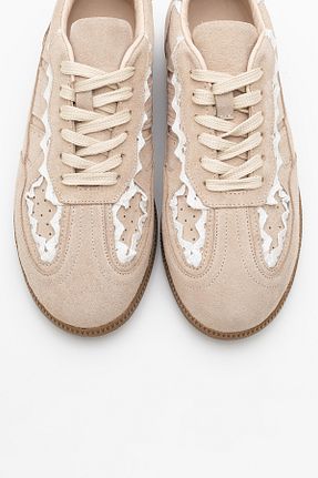 کفش اسنیکر بژ زنانه چرم اصل luvishoes - کد 921527022