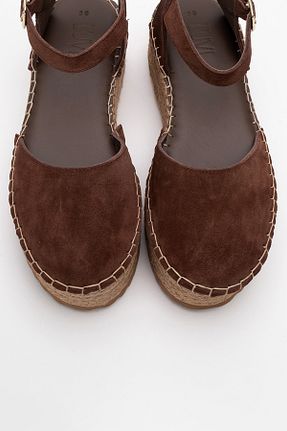 صندل قهوه ای زنانه پاشنه تخت luvishoes - کد 815736292
