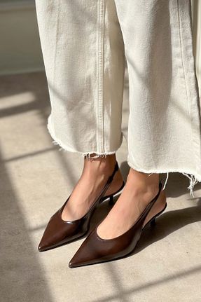 کفش پاشنه بلند کلاسیک قهوه ای زنانه چرم مصنوعی NİŞANTAŞI SHOES - کد 917810506