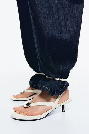 صندل سفید زنانه پاشنه نازک Bershka - کد 36921388