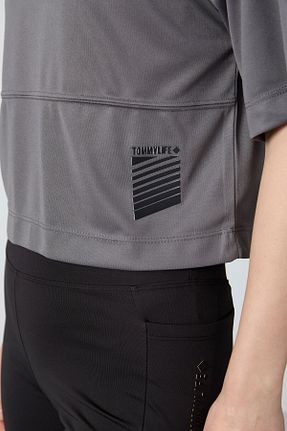تیشرت طوسی زنانه رگولار TOMMY LIFE - کد 833007023