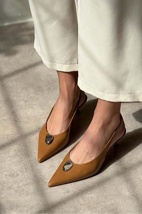 کفش پاشنه بلند کلاسیک قهوه ای زنانه چرم مصنوعی NİŞANTAŞI SHOES - کد 919979435