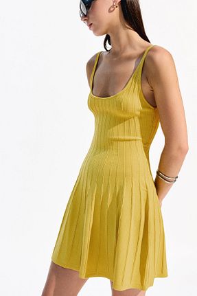 لباس زرد زنانه بافتنی Bershka - کد 921578263