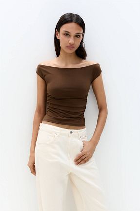 تیشرت قهوه ای زنانه Fitted Pull & Bear - کد 922138276