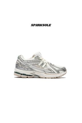کفش اسنیکر بژ زنانه بند دار New Balance - کد 923901408