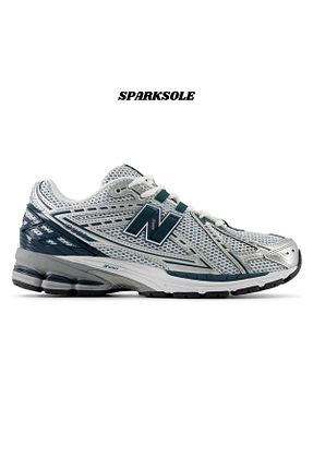 کفش اسنیکر طوسی زنانه بند دار New Balance - کد 923902857