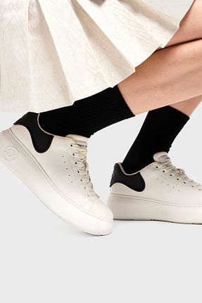 کفش اسنیکر سفید زنانه بند دار Armani Exchange - کد 924647990