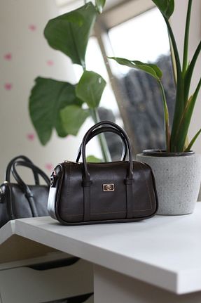 کیف دوشی قهوه ای زنانه چرم مصنوعی Moom Bag - کد 924624999