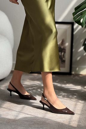 کفش پاشنه بلند کلاسیک قهوه ای زنانه چرم مصنوعی NİŞANTAŞI SHOES - کد 922161365